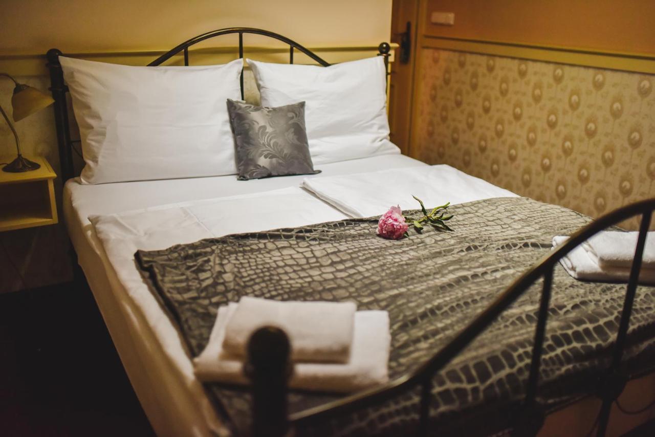 Zamek Kamenny Dvur Hotell Kynsperk nad Ohri Eksteriør bilde