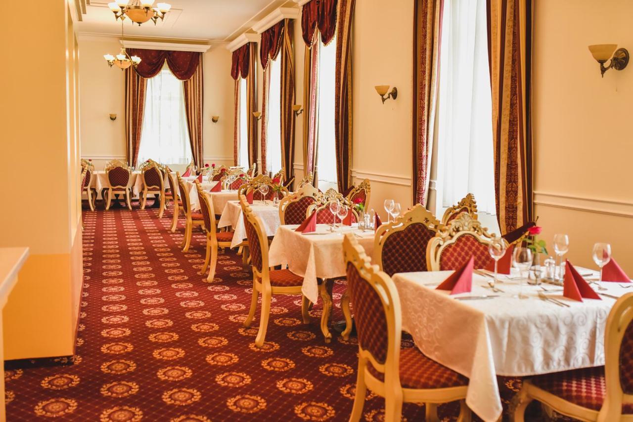 Zamek Kamenny Dvur Hotell Kynsperk nad Ohri Eksteriør bilde