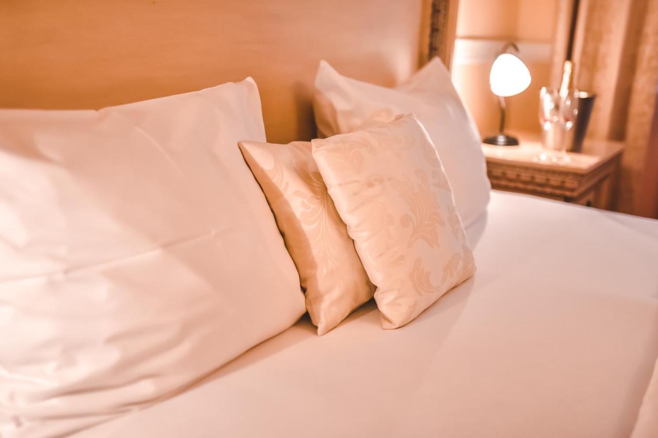 Zamek Kamenny Dvur Hotell Kynsperk nad Ohri Eksteriør bilde